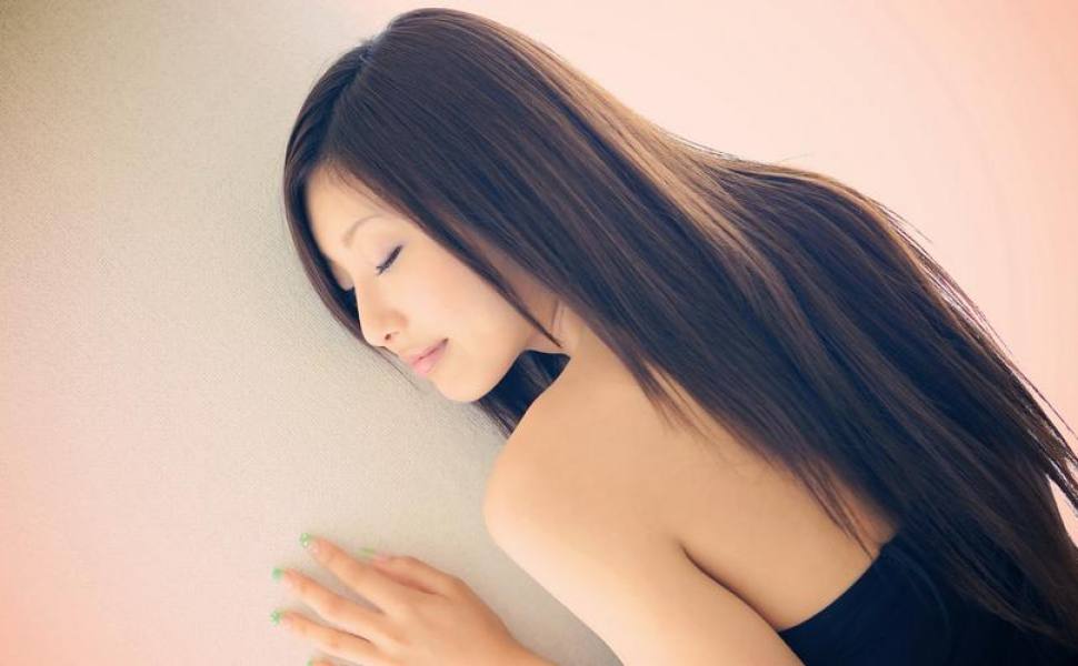 广西南宁校园暴力事件再现：女生遭木棍击头出血，欺凌视频引众怒