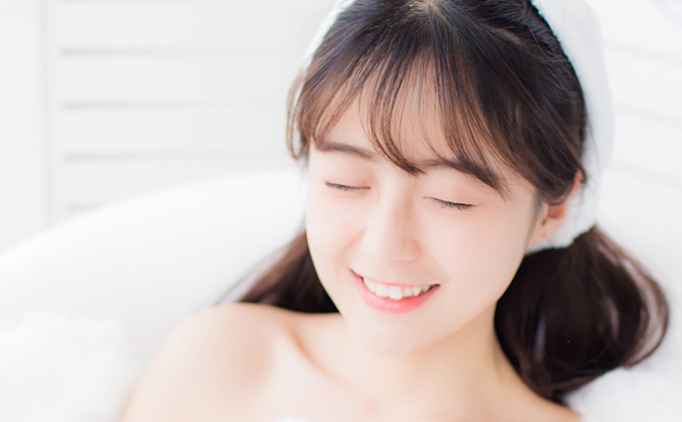 老公尾随捉奸现场曝光：拉车门怼脸录，出轨男女当场傻眼