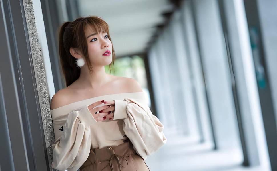 瑜伽私拍意外流出！抖音20万粉甜妹“我是鞋拔子”腰细臀翘全网炸裂，看完谁顶得住啊！